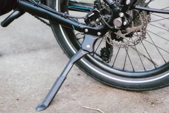 Bicycle kickstand