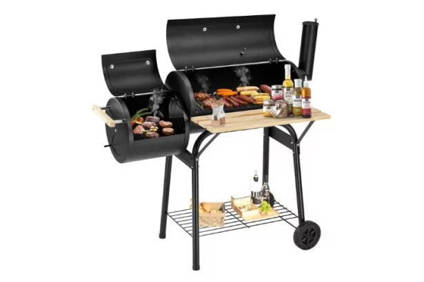 Charcoal BBQs with adjustable grates