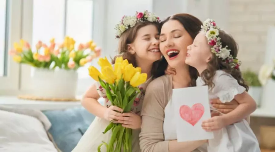 Celebrate Mother's Day 2024 with Flowers 